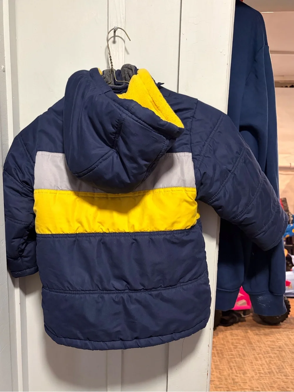 Kids oshkosh bgosh coat size m